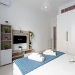 Lucky\'S House - 400Mt To Metro A, 3 Bedrooms, 6-8 Pax, A-C, Roma