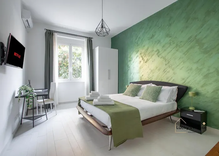 Lucky\'S House - 400Mt To Metro A, 3 Bedrooms, 6-8 Pax, A-C, Roma