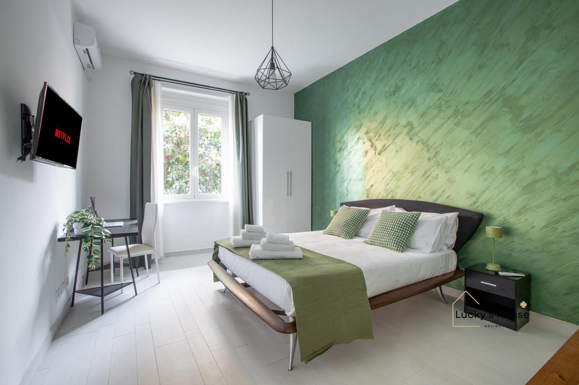 Lucky's House - 400mt To Metro A, 3 Bedrooms, 6-8 Pax, A-c, * Rom