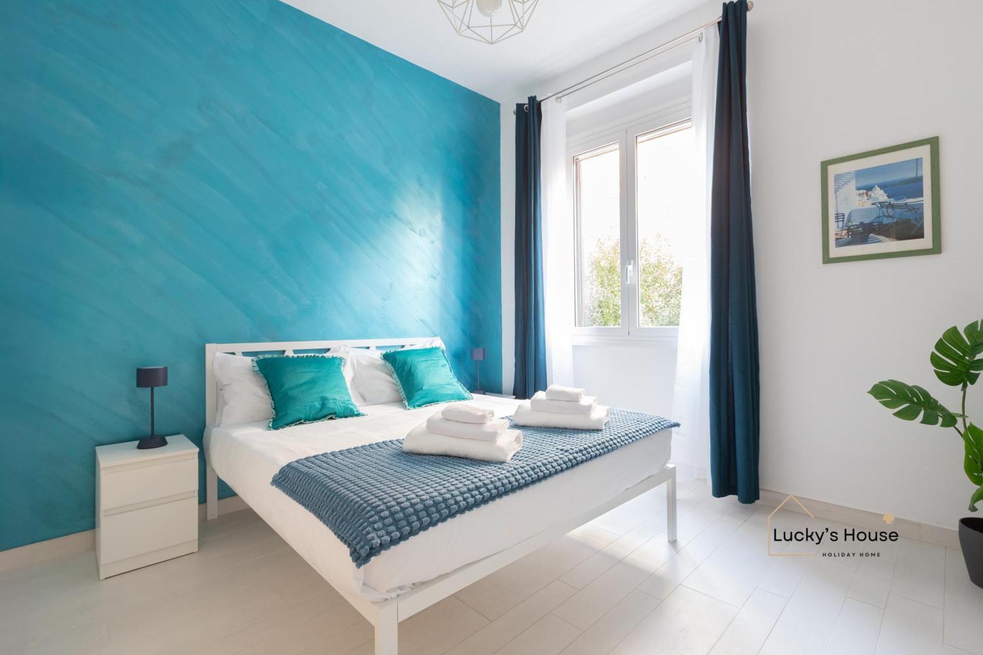 Lucky's House - 400mt To Metro A, 3 Bedrooms, 6-8 Pax, A-c,